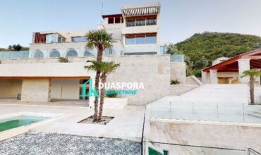 LUKSUZNA VILA, 1400M2, TIVAT