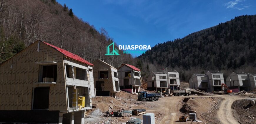 PRODAJE SE, APARTMAN U LUKSUZNOJ PLANINSKOJ VILI, 73.06M2, KOLAŠIN