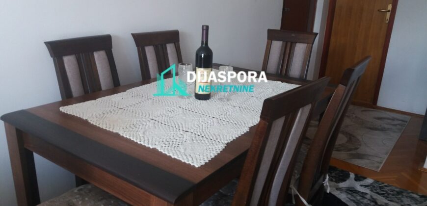 PRODAJE SE, DVOSOBAN STAN,75M2, BUDVA